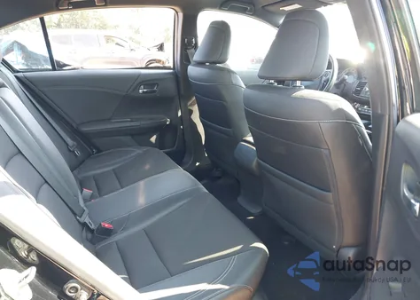 2017 Honda Accord Sport z USA, uszkodzony, nr VIN 1HGCR2F56HA097116